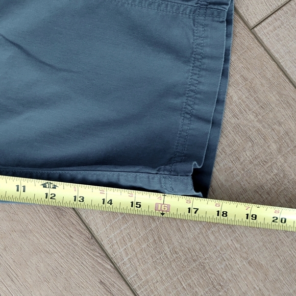 Women's Size 12P Jones of New York Sports Petite Dusty Blue Capri - Picture 11 of 12